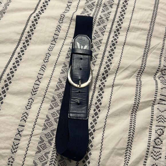 Girls Softball Belt Bundle – Under Armour Orange Elastic Belt & Navy Blue Stretc - Picture 3 of 5